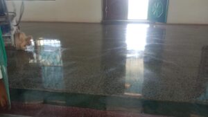 Mosaic tiles polishing in karaikudi
