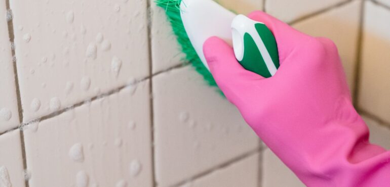 Bathroom Deep Cleaning Services